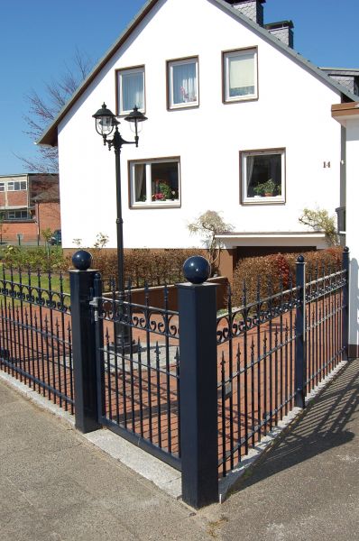 Reinhard Petersen GmbH - Haus & Hof - Schmucktüren